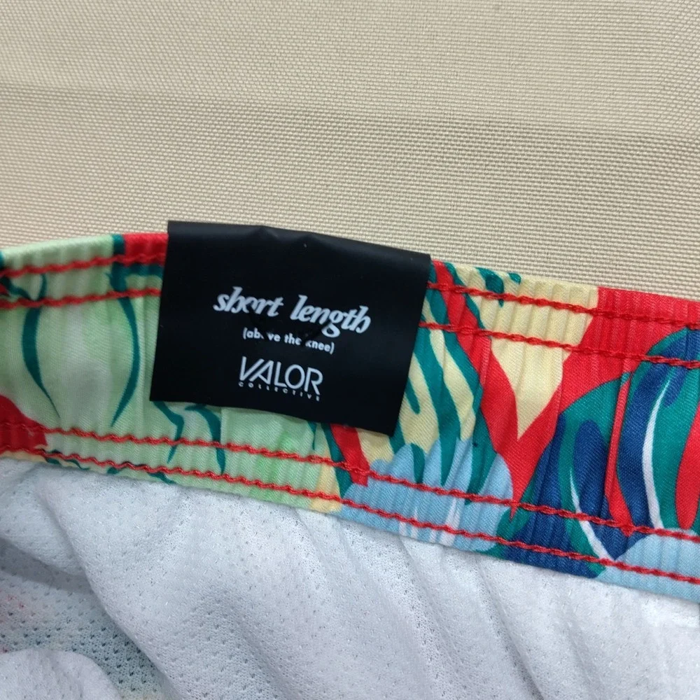 Valor Collective Mens XL Tropical Dinosaur Hibiscus Swim Trunks Red DCAE231140